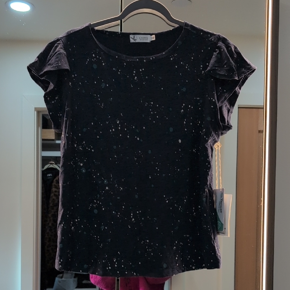 Carve Designs Women's Navy Speckled Short Sleeve Top.